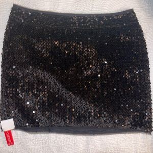 NEW Beautiful Zadig & Voltaire black sequin skirt